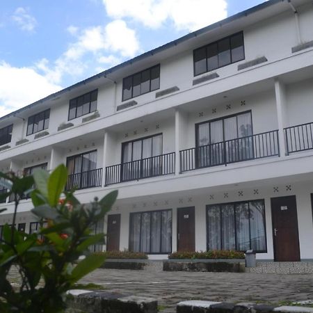 Puncak Village Hotel & Kampung Main Anak Gadok Kültér fotó
